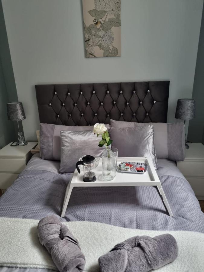 Serene Getaway Apartments Мейдстон Экстерьер фото