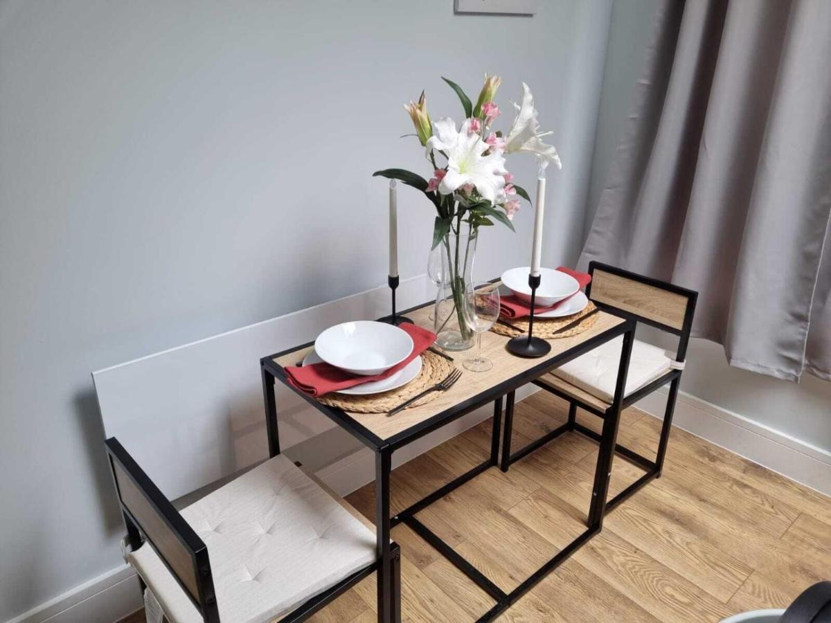 Serene Getaway Apartments Мейдстон Экстерьер фото