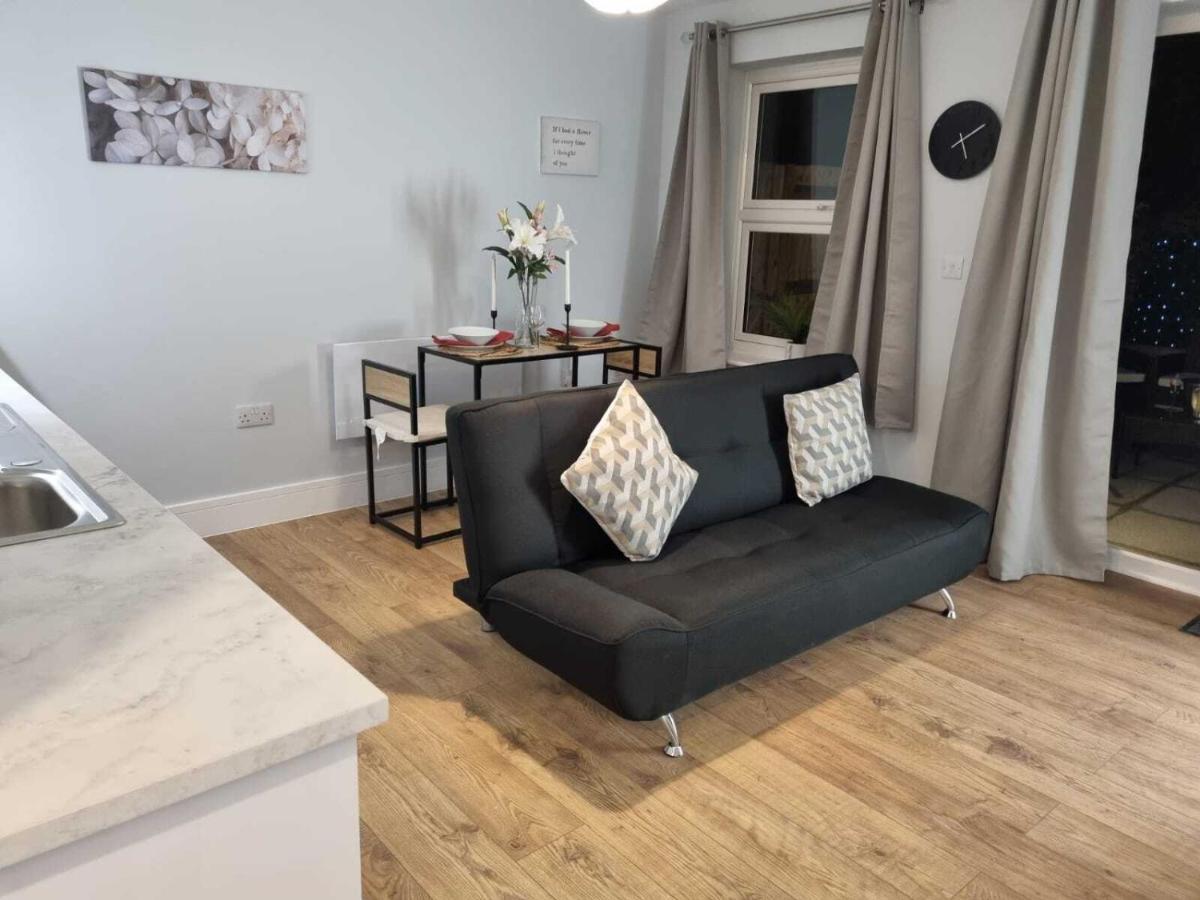 Serene Getaway Apartments Мейдстон Экстерьер фото
